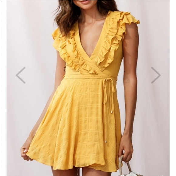 Selfie Leslie Dresses & Skirts - Selfie Leslie yellow ruffle dress 💛